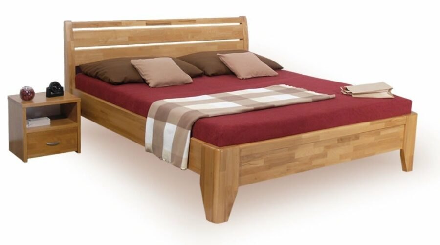 Dřevěná manželská postel VERONA